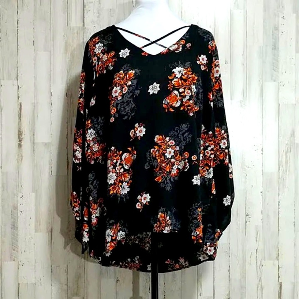 TORRID Black floral blouse, size 2XL